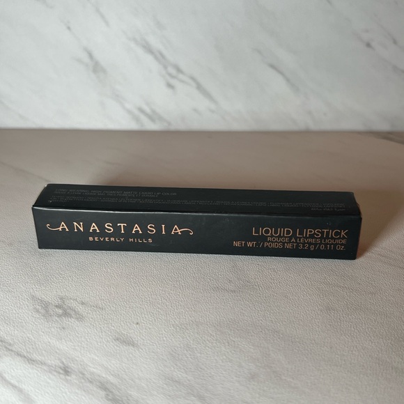 Anastasia Liquid Lipstick in Crush - Picture 3 of 4